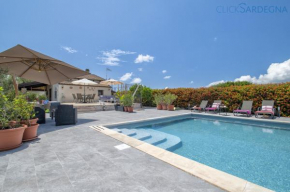 ClickSardegna Villa Lavinia con piscina e accesso alla laguna Calich